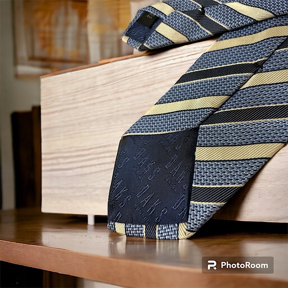 Daks London Tie - Picture 4 of 5